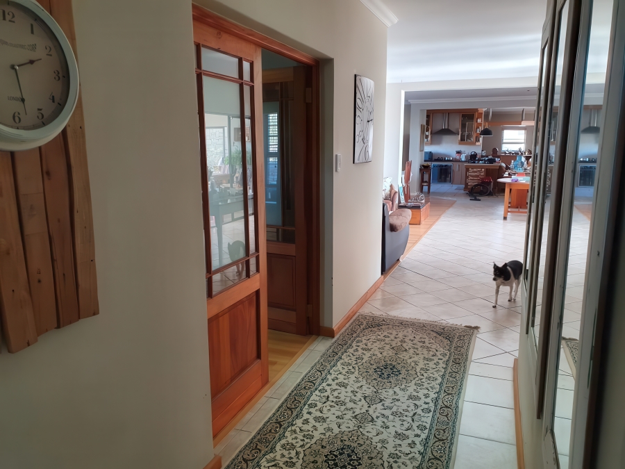 4 Bedroom Property for Sale in Myburgh Park Western Cape